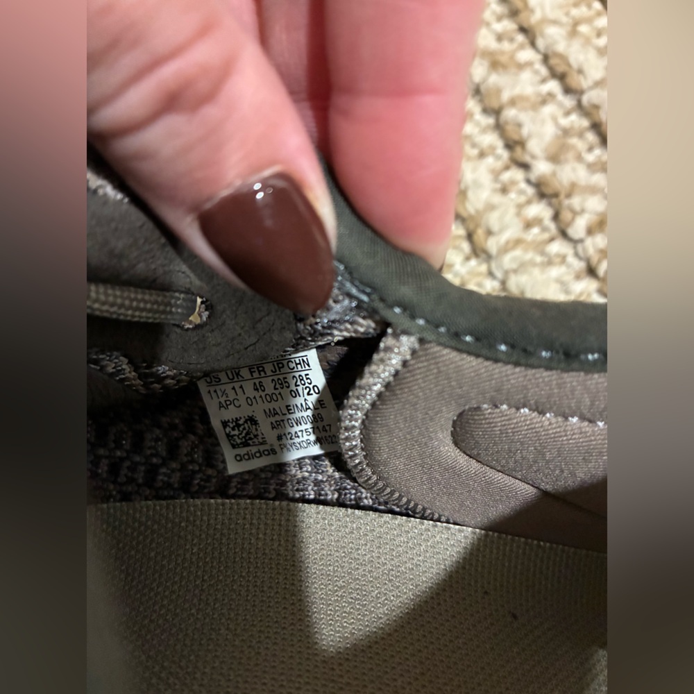 Adidas Yeezy Boost 350 V2 Sneaker - Picture 5 of 5